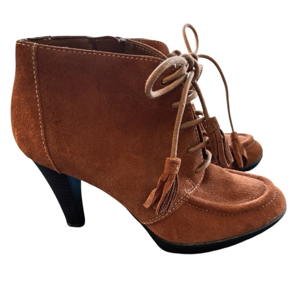 Anne Klein Tutorial Suede Ankle 4” Heel Bootie Sz 7M Side Zip Tassel Ties Cognac